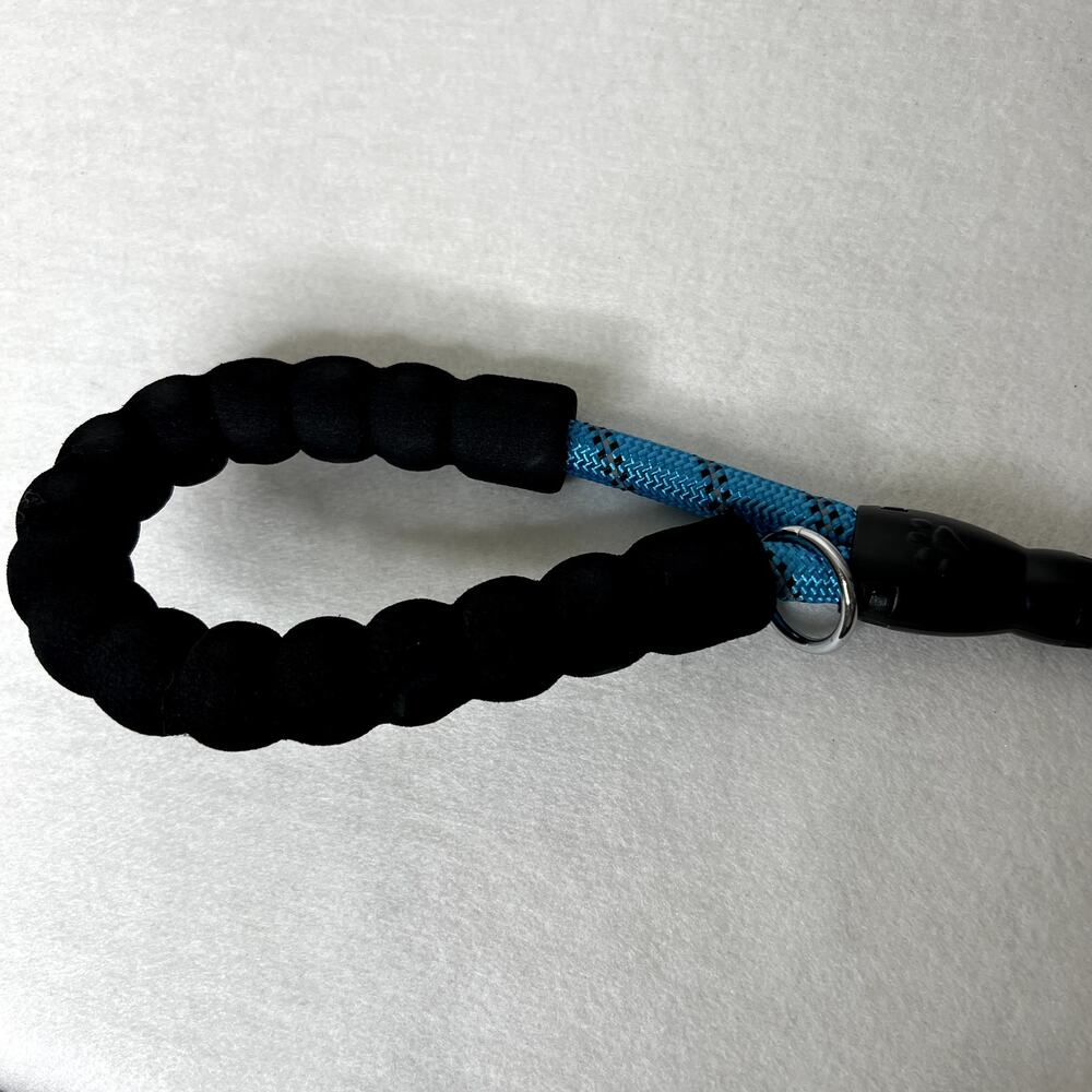 CoreLife Reflective Rope Dog Leash - Picture 3 of 4